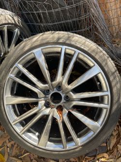 Q50 red sport wheels