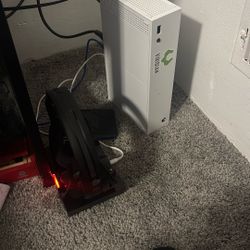 Xbox Series S & Monitor 