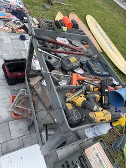 Tools vacuum cleaner cart