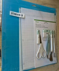 Cricut Tool Set + 2 LightGrip Mats