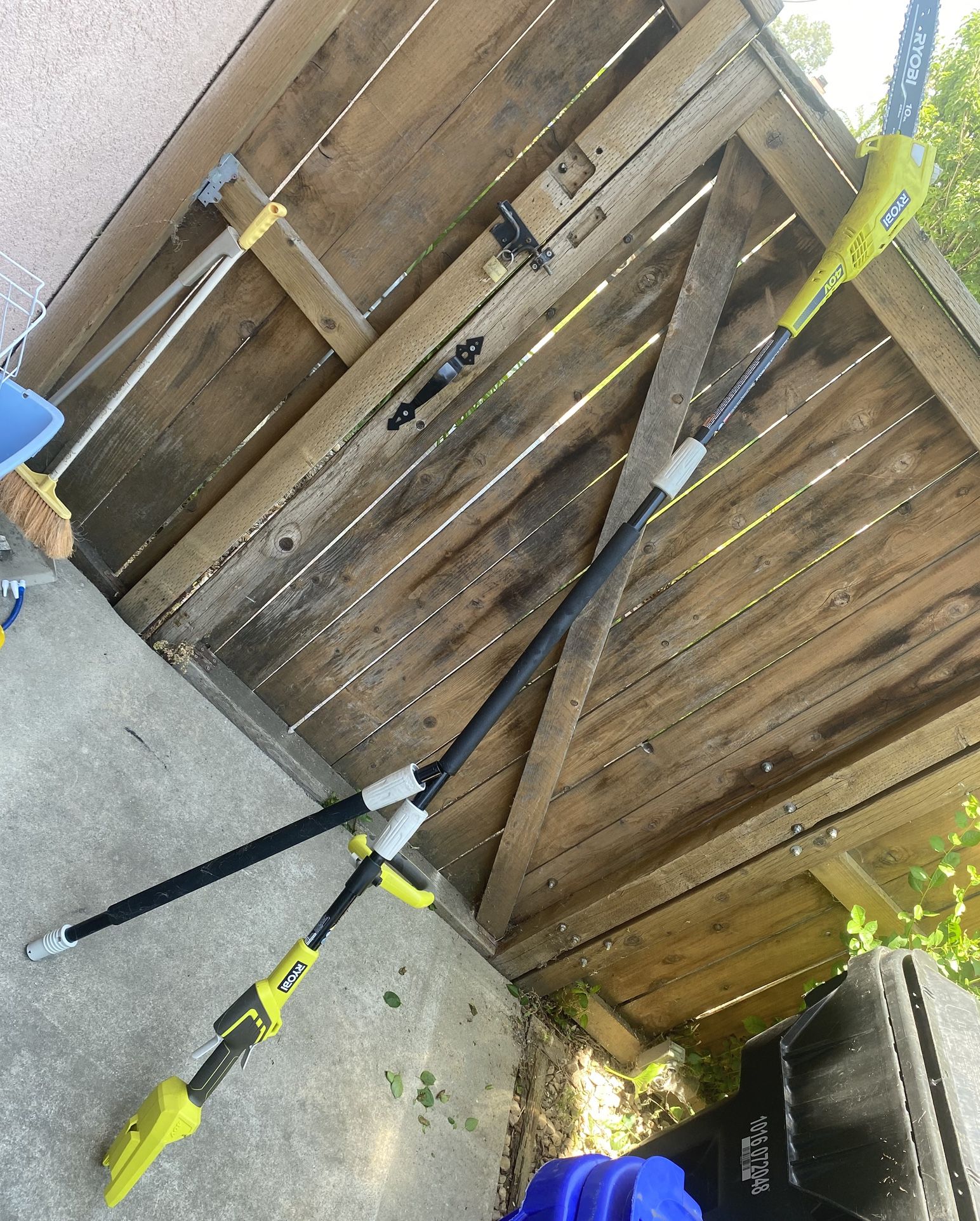 Extended electric saw