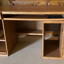 Desk/ Computer Desk 