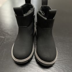 H&M WATERPROOF ANKLE BOOTS Kids Size US9