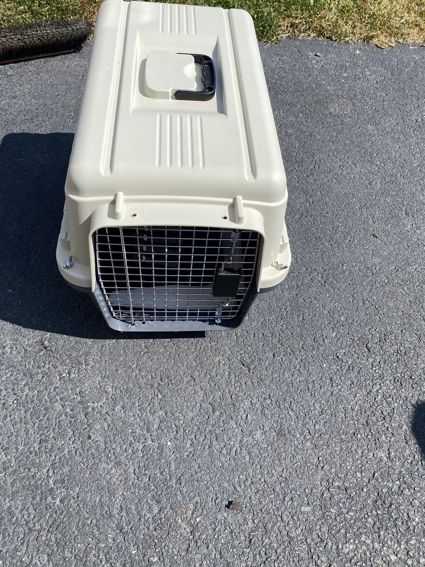 Small Pet Carrier /crate