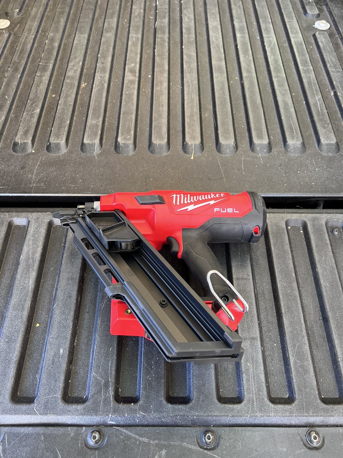 Milwaukee M18 FUEL 3-1/2 in. 18-Volt 30-Degree Lithium-Ion Brushless Cordless Framing Nailer (Tool-Only)