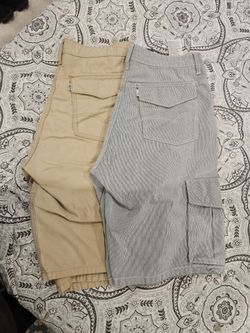 Levi's & Cargo Shorts Men's Size 33 – Lot of 2 – Good Condition