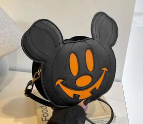 Halloween Crossbody Bags 🎃🎃🎃🎃👻👻👻💀💀💀