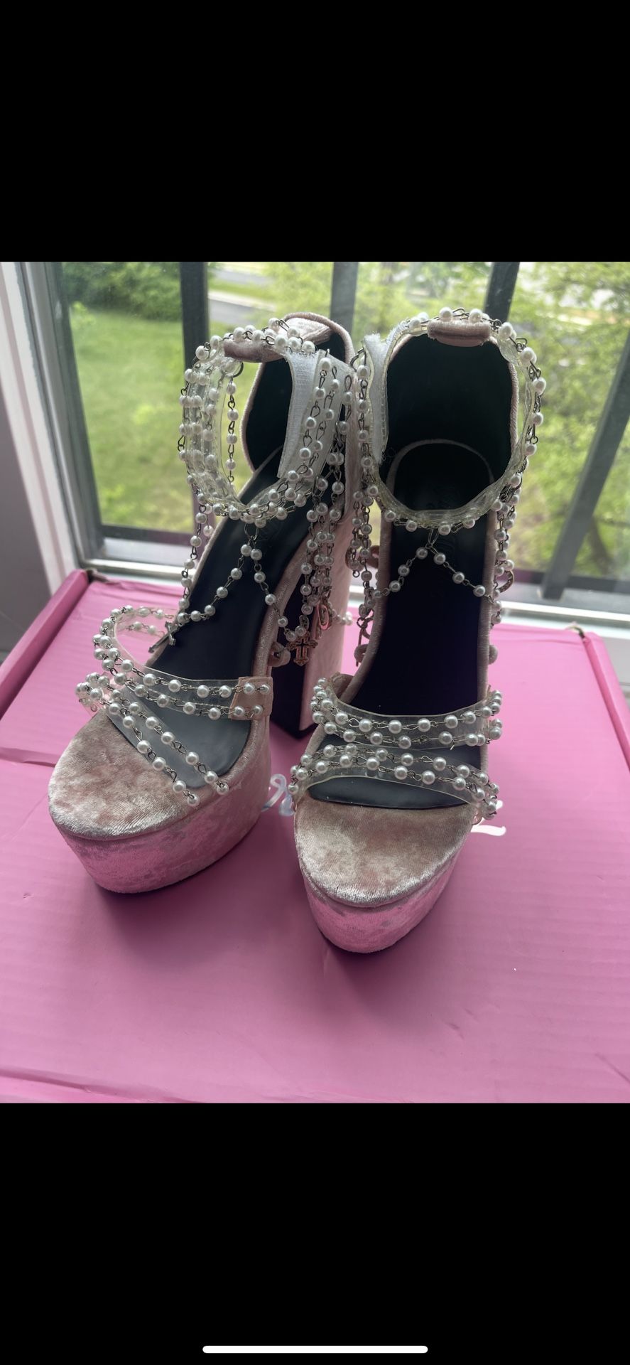 Sugar Thrillz (Dolls Killz) pink Velat Heels