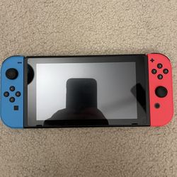 Nintendo Switch 