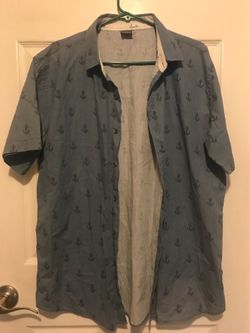 Short sleeve shirt large