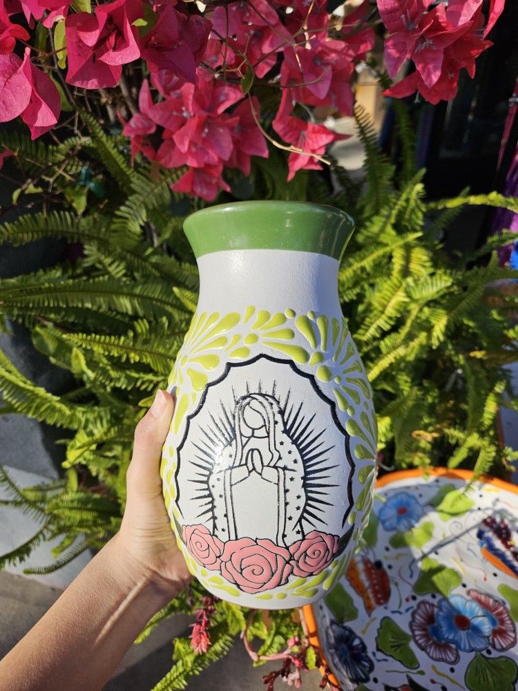 Virgencita Flower Vase 💚🌹 NOW $35‼️