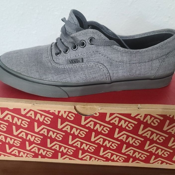 vans dressed up lpe grey Preloved lpe Vans! Mens 7/ womens 8.5 Comes with box!