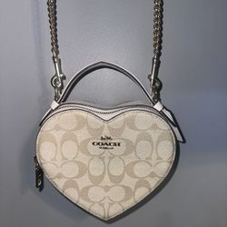 Heart Coach Bag 