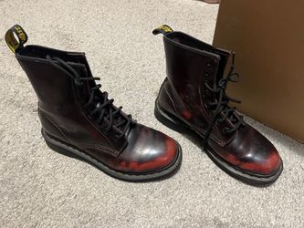 Dr. Marten Boots size 7 Cherry Ted Rouge!’ Used in Good Condition $65