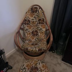 960s Vintage Mid-Century Rattan Bohemian Swivel 