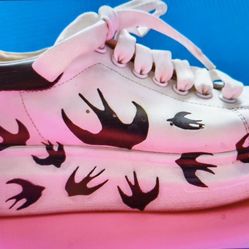 Alexander McQueen Women's Leather White -Black Sneakers, Size US 7.5 Pre-owned 