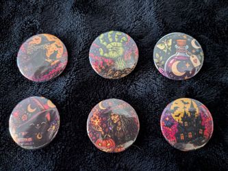 🎃 Halloween Buttons Set of Six 👻