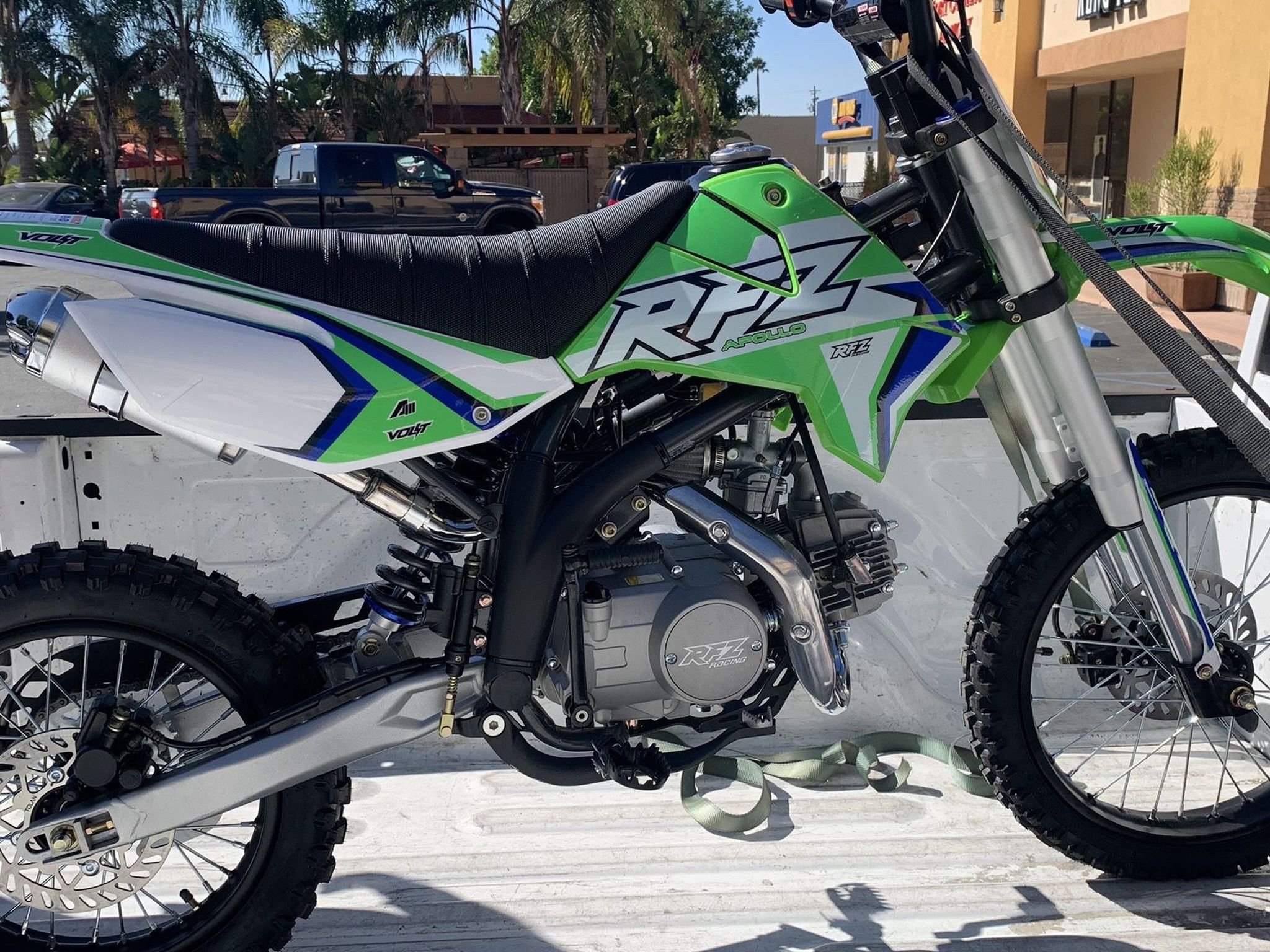 apollo 125cc pit bike