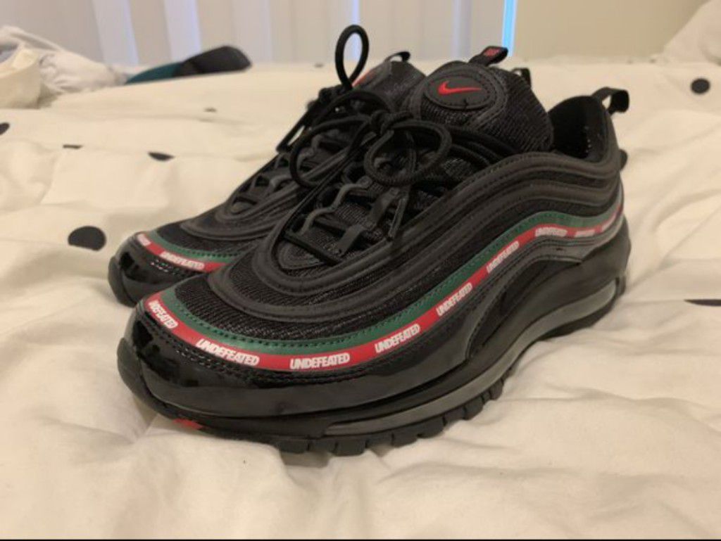 Air Max 97 x Undefeated Collab "Gucci' for Sale in Bothell, WA - OfferUp