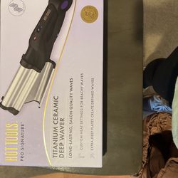 Wave Curling Iron