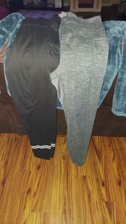 Women's Leggings Size XL. 2 Pairs