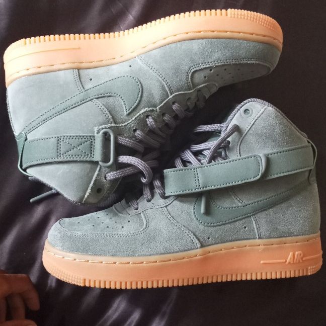 AIR FORCE 1 HIGH 07 LV8 SUEDE 'VINTAGE GREEN' SIZE 7