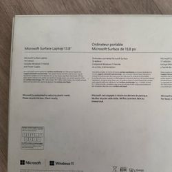 Microsoft Surface Laptop 7th Edition 13.8″ Touchscreen – Snapdragon X Plus, 16GB RAM, 512GB SSD – Open Box - Never Used 