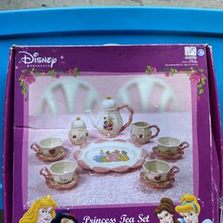 Disney Princess 12 Pc. Ceramic Princess Tea Set