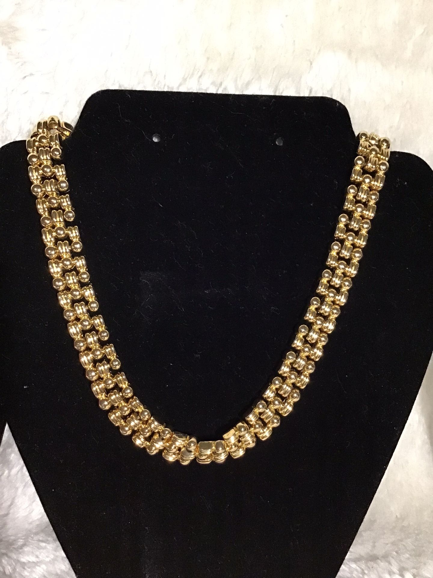 CHAIN LINK NECKLACE GOLD 18”