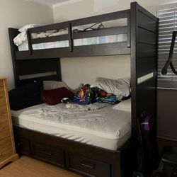 Bunk beds 