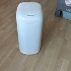 Diaper Genie 