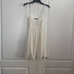 White summer dress by Brandy Melville