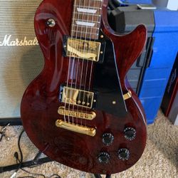 2022 Gibson Les Paul Studio Electric Guitar - Limited Wine Red with Gold! - Gorgeous!