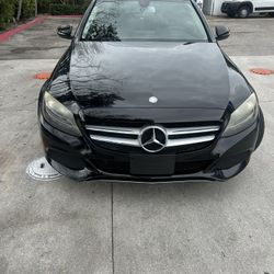 2016 Mercedes-Benz C-Class