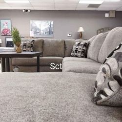 Brand New New 🛋️Platinum Sectional Oversized 