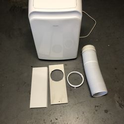 Insignia 12,000 Btu Air Conditioner Ac Like New