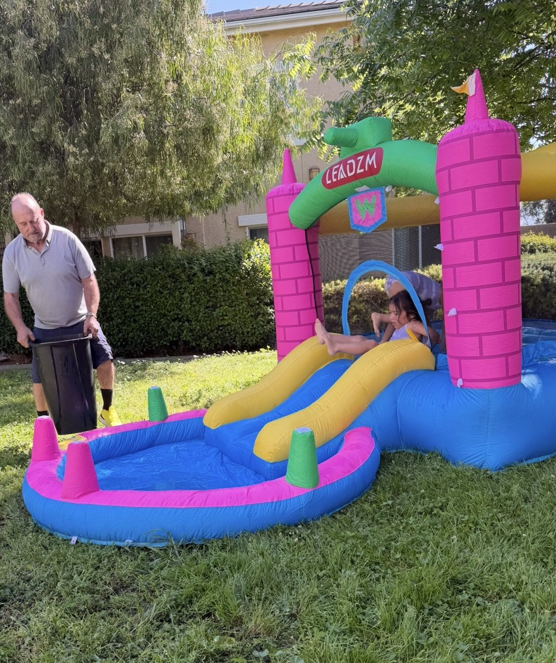 Toddler Bounce House / Water