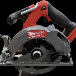 M18 FUEL Milwaukee Circular Saw (TOOL ONLY) 