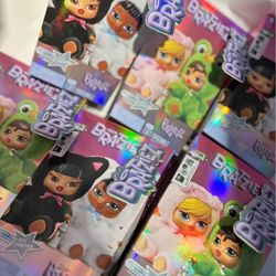 BRATZIEZ BRATZ KEYCHAINS
