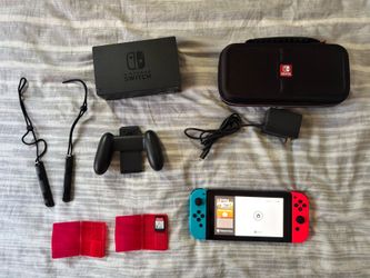 Nintendo Switch V1 (HAC‑01) + 2 Games – Excellent Condition