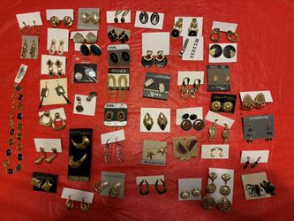 Costume Jewelry 47 Pairs of Earrings