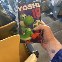 Yoshi Bobble head 