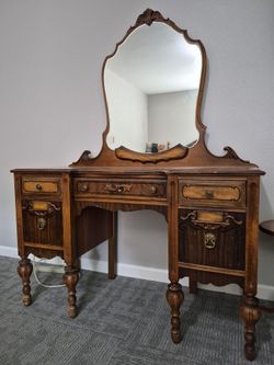 Antique Bedroom Set