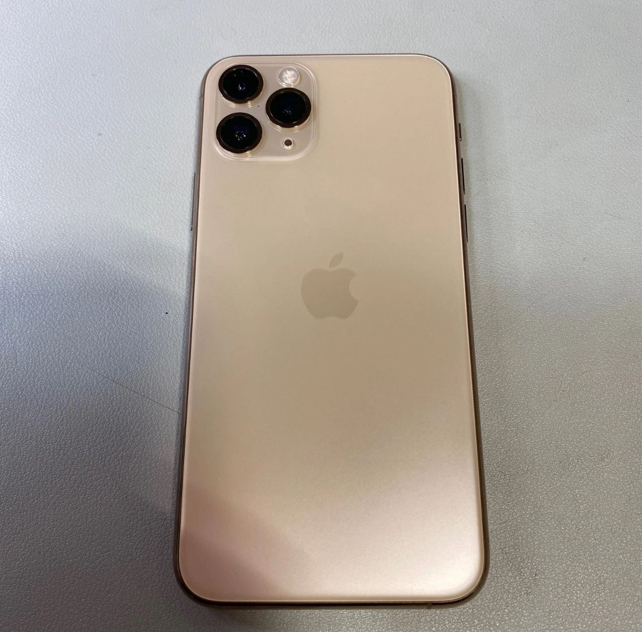 Apple IPhone 11 Pro * Unlocked