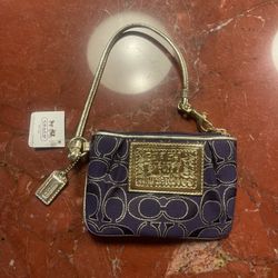 coach vintage poppy wristlet 
