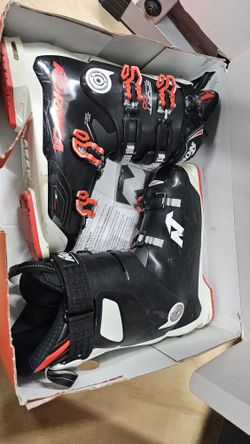 Ski Boots 28.5 100 flex