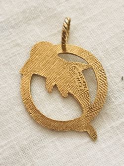 Miami dolphins store gold pendant