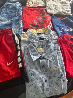 Ropa de niño size 8/10 toda por 30 dólares
