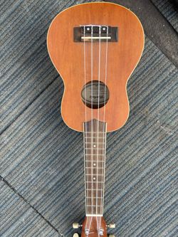 Mitchell Ukulele