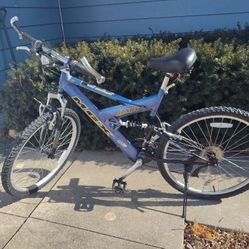 Mongoose 26" Mountain Bike